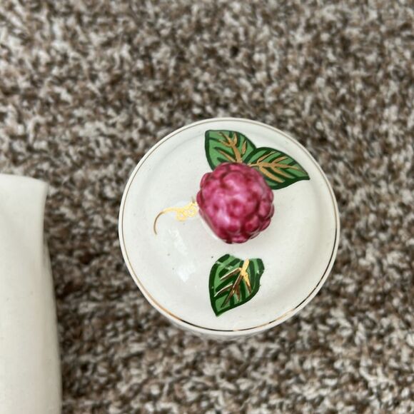 Vintage Knott's Berry Farm Hand Painted Sugar & Creamer Lid Set 3 Piece - Picture 12 of 13